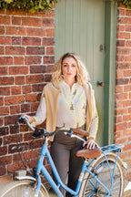 THE COUNTRY SHIRT | HARE PRINT