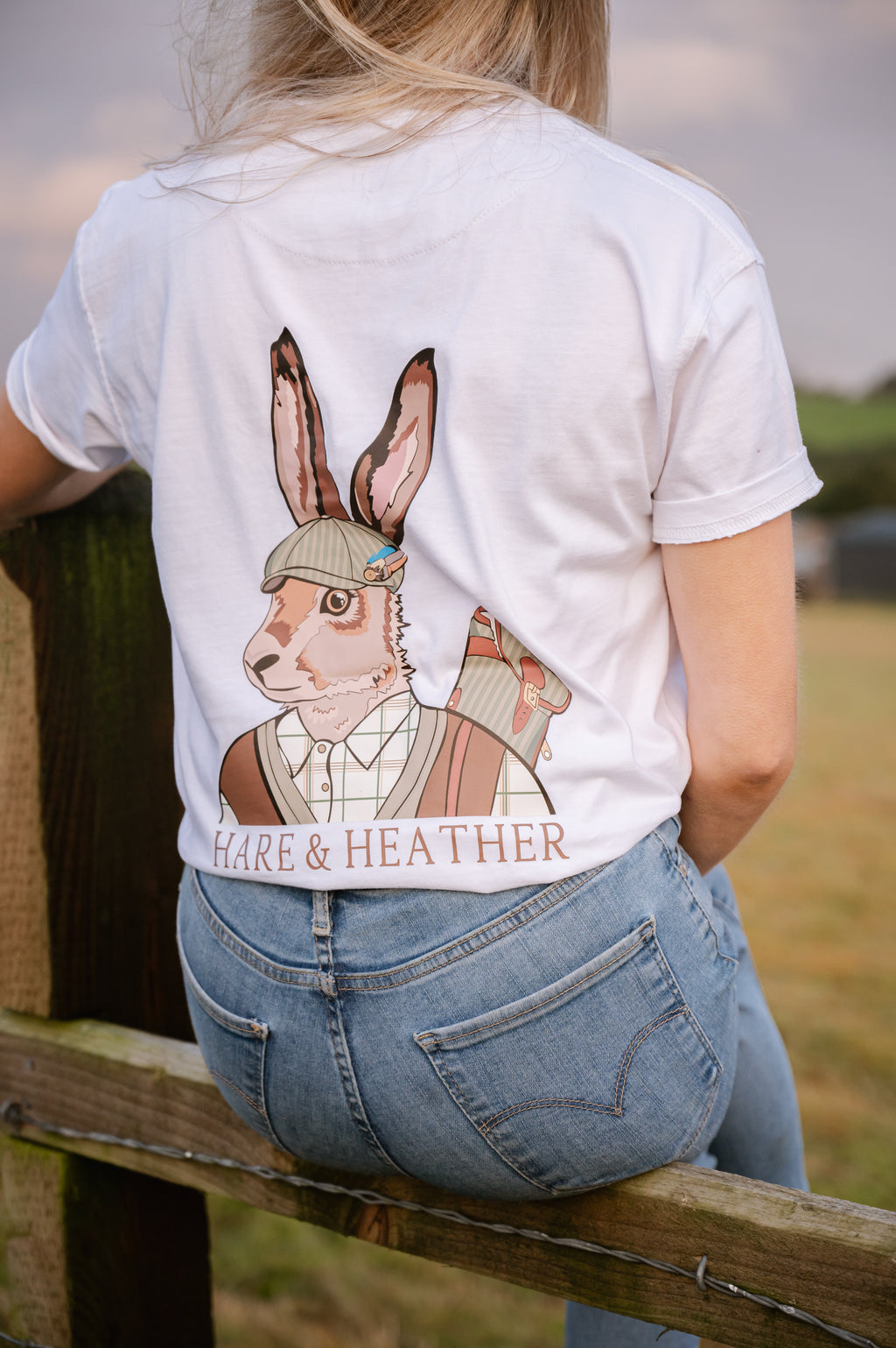UNISEX GRAPHIC T-SHIRT | HENRY HARE